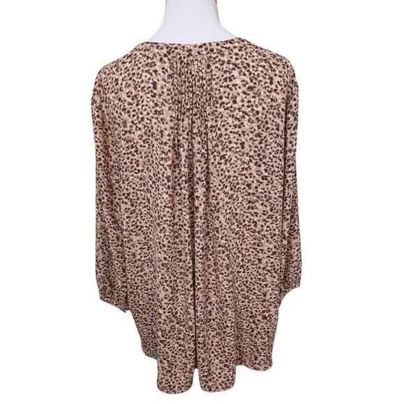 NYDJ Blouse Top Loose Flowy XL Animal Print Pleats‎ Dressy Career Office Travel - Picture 2 of 8